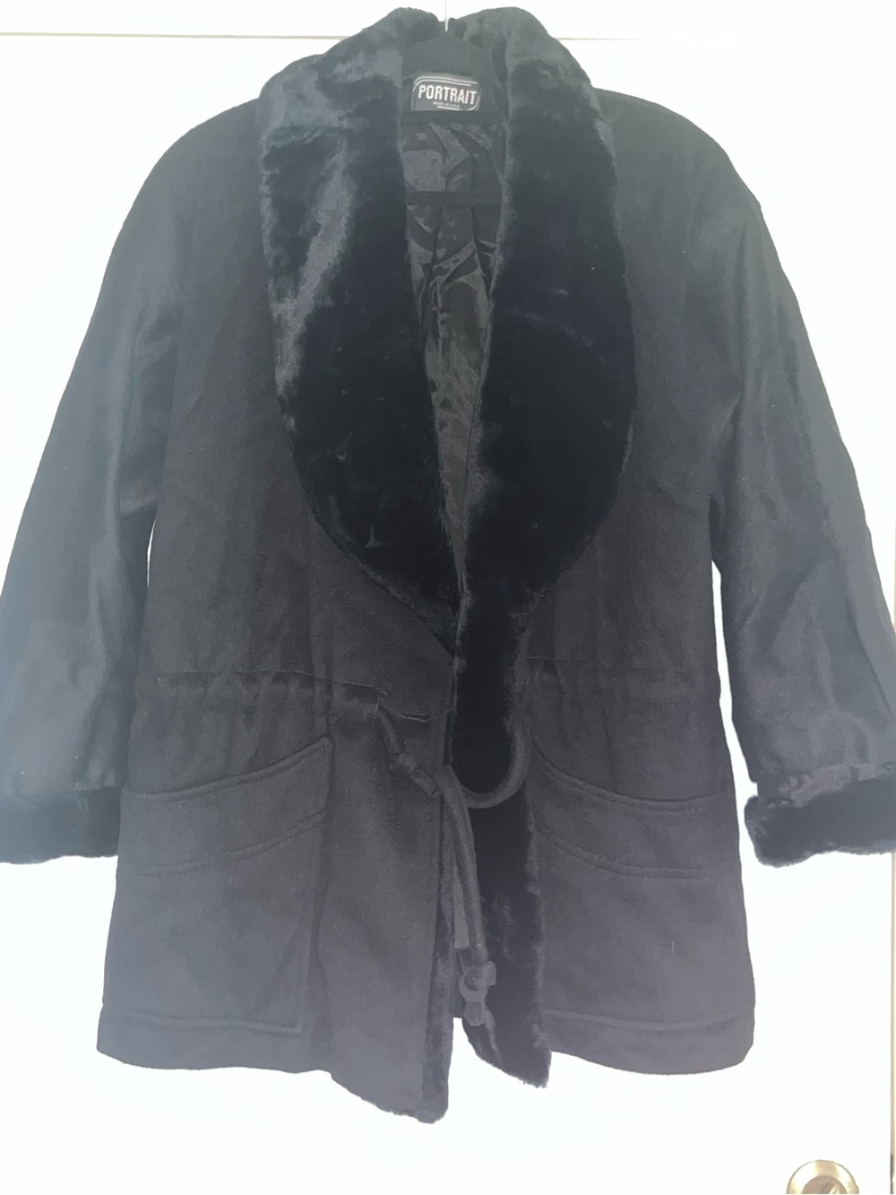 Women's Black Faux-Fur Trim Coat